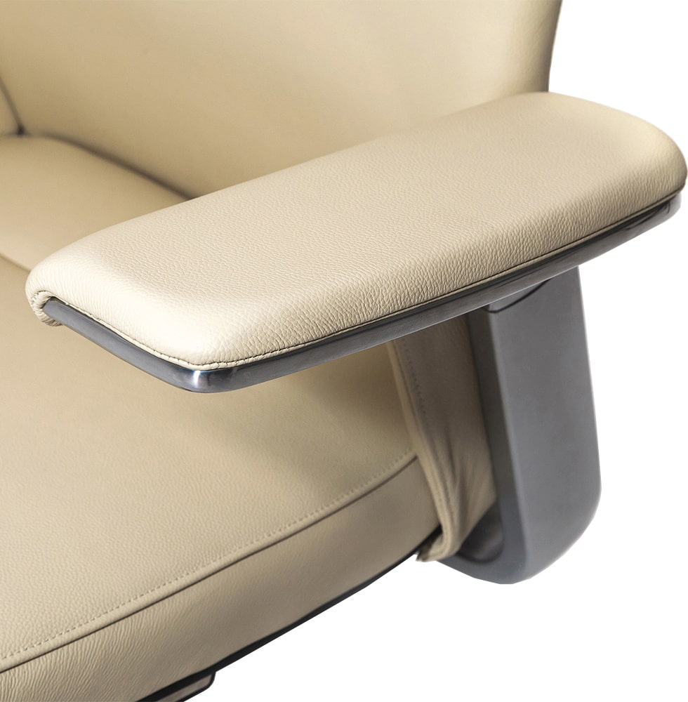 Эргономичное кресло руководителя Soho Design Match HB бежевая кожа